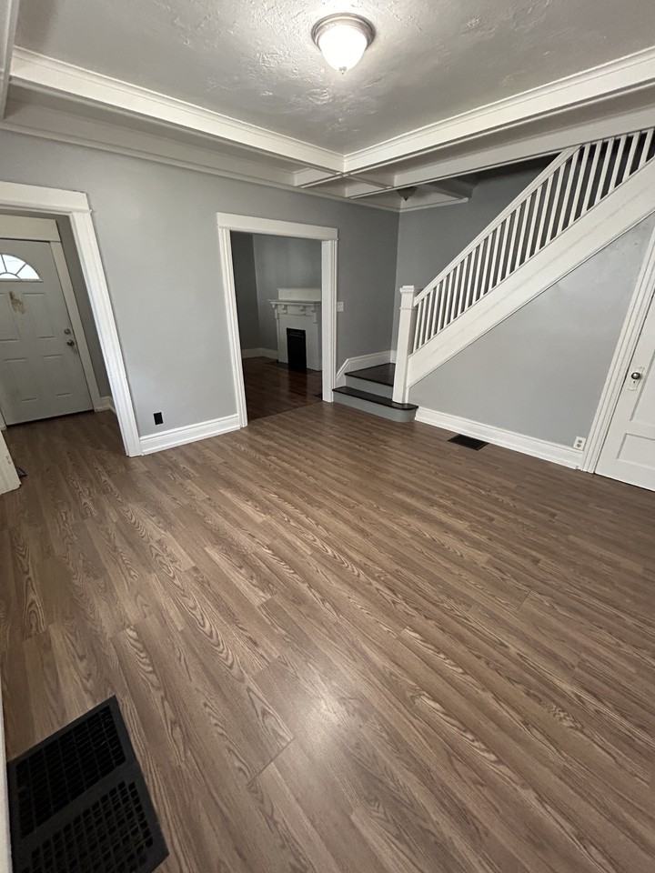 140 Electric Ave #140 - Photo 3 of 9