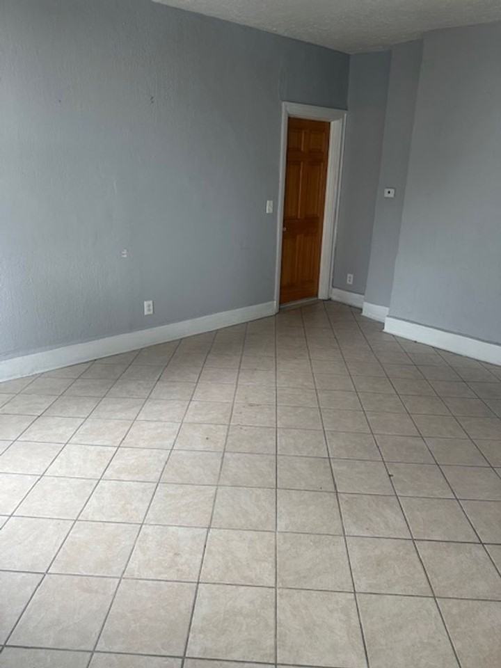 3706 Mintwood St - Photo 4 of 12