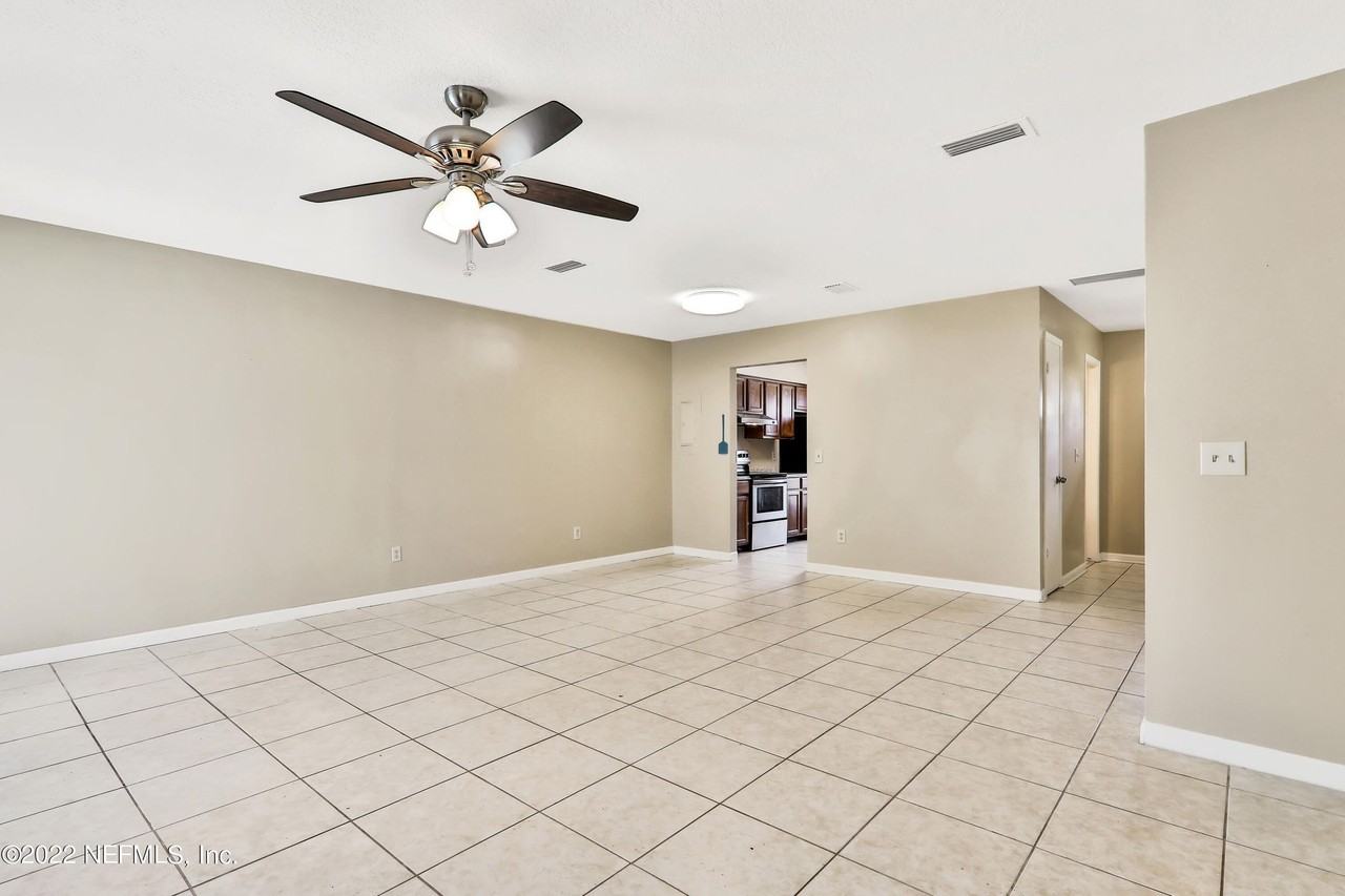 6028 Du Clay Rd - Photo 4 of 9