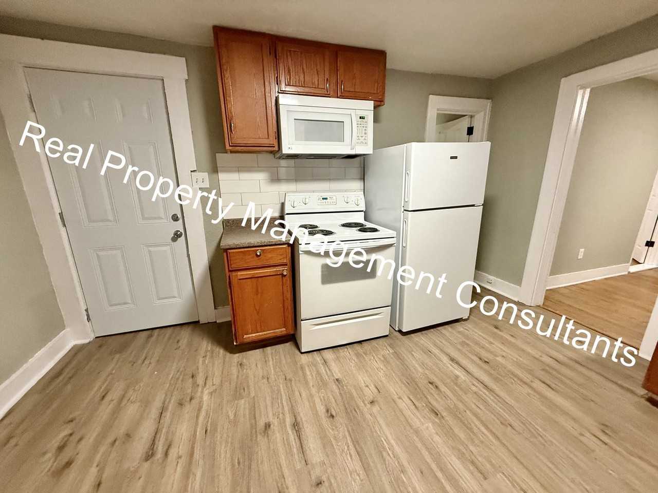 1708 Metropolitan Ave #B - Photo 4 of 19