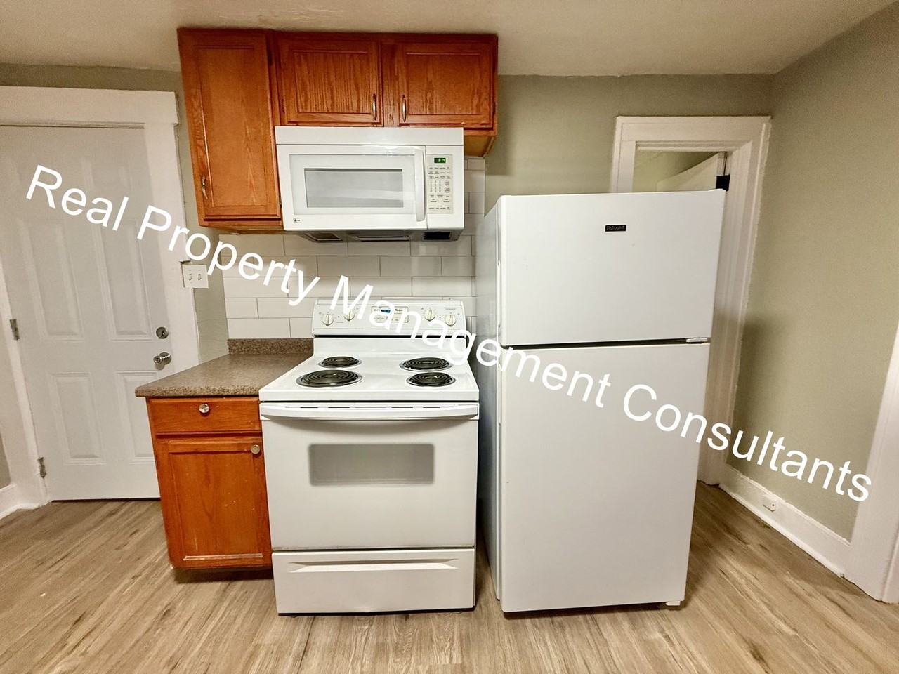 1708 Metropolitan Ave #B - Photo 5 of 19