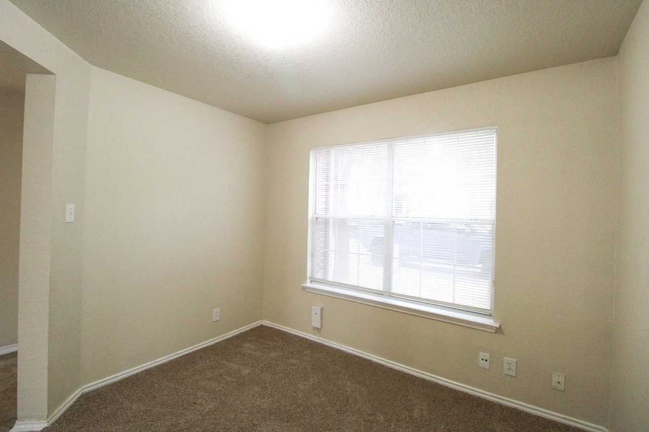 16122 Branching Oaks - Photo 5 of 45