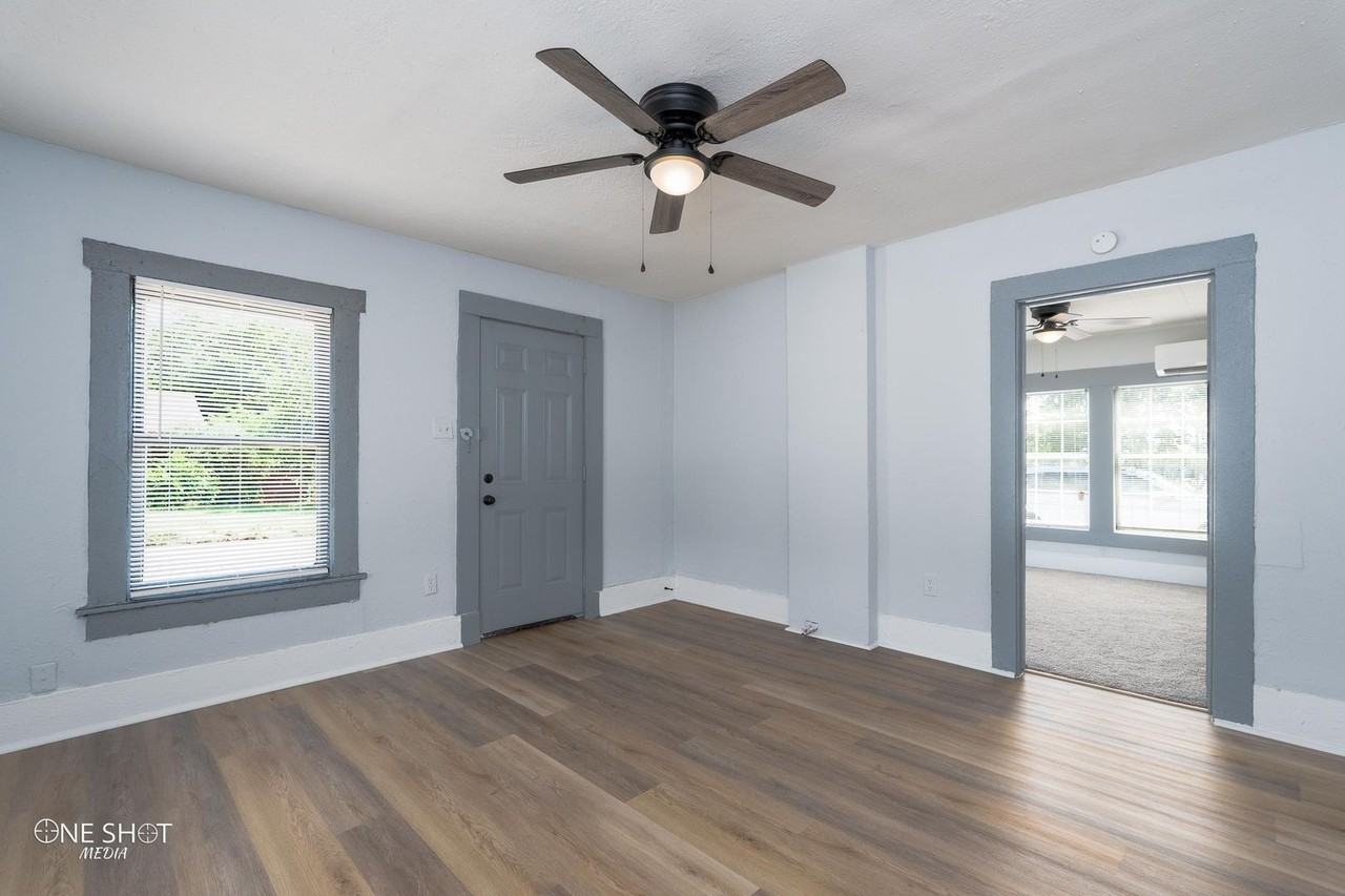 1433 S 11th St - Photo 5 of 23