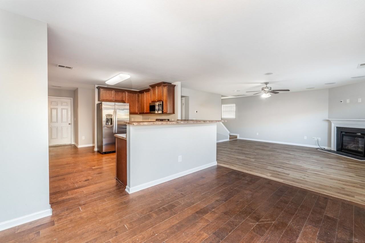 164 Solstice Dr - Photo 3 of 46