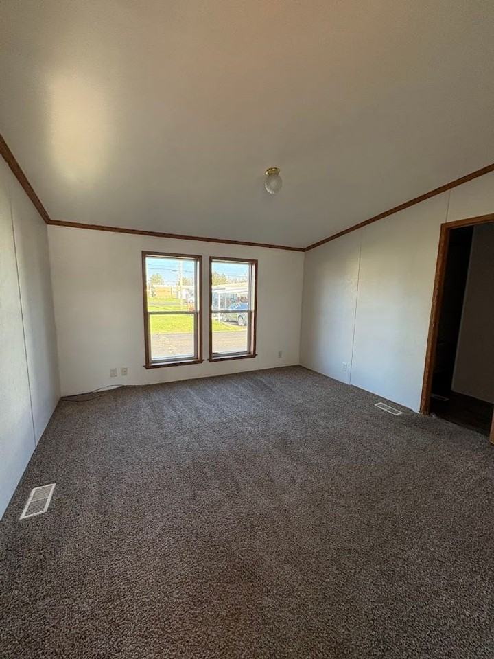 4128 27th Ter Ne - Photo 4 of 18