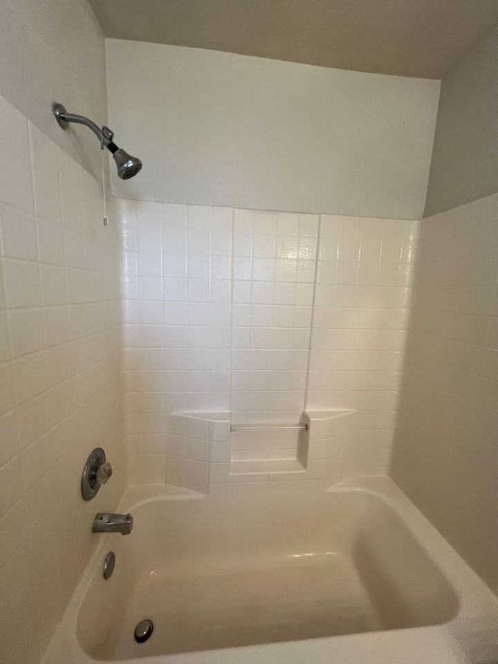 231 Ocean Ct - Photo 7 of 13