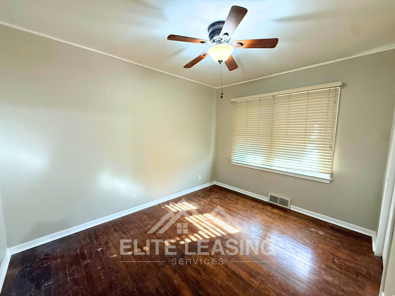 4309 Sw 17th Ter - Photo 6 of 9