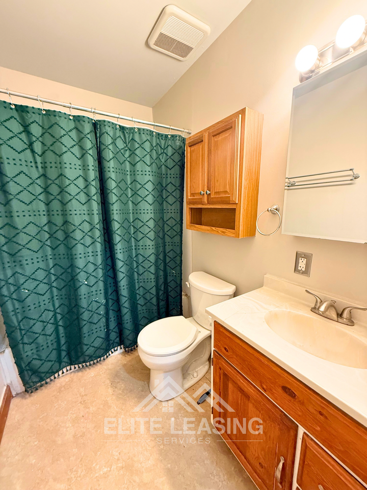 4309 Sw 17th Ter - Photo 7 of 9