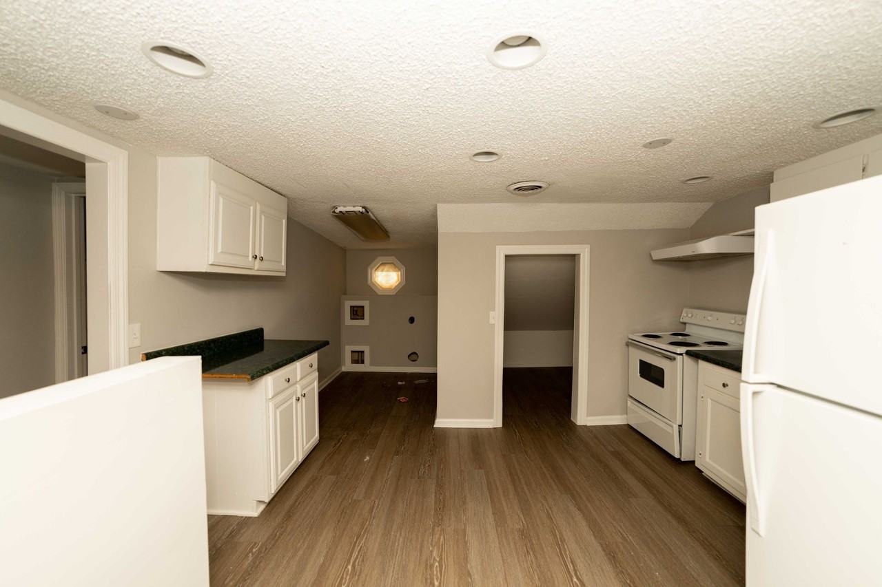 Sharpe Ave - Photo 3 of 20