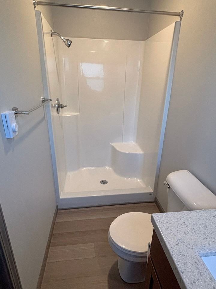 Duplex: Fully Remodeled 2024 Now Available - Photo 3 of 9