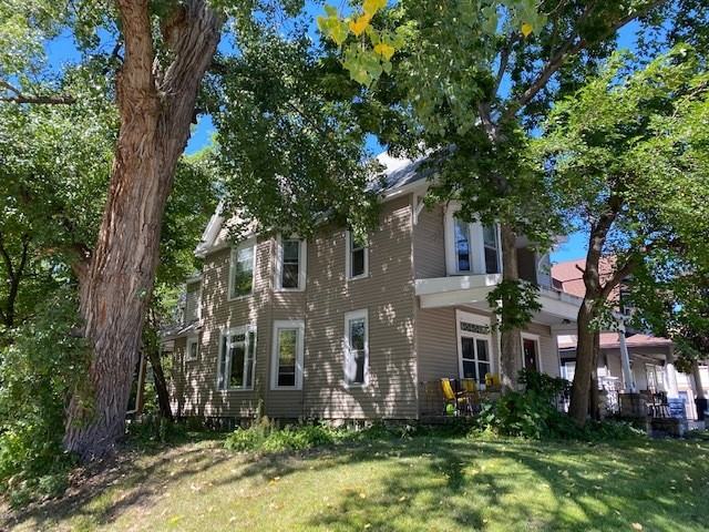 700 University Ave Ne #1 - Photo 2 of 17