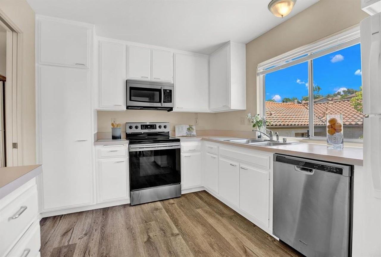 17486 Plaza Dolores - Photo 6 of 13