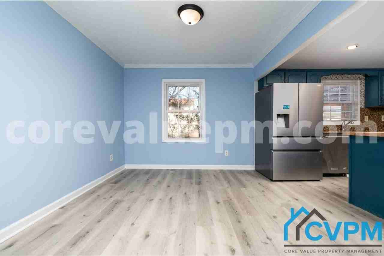 7884 Huguenot Ct - Photo 7 of 28