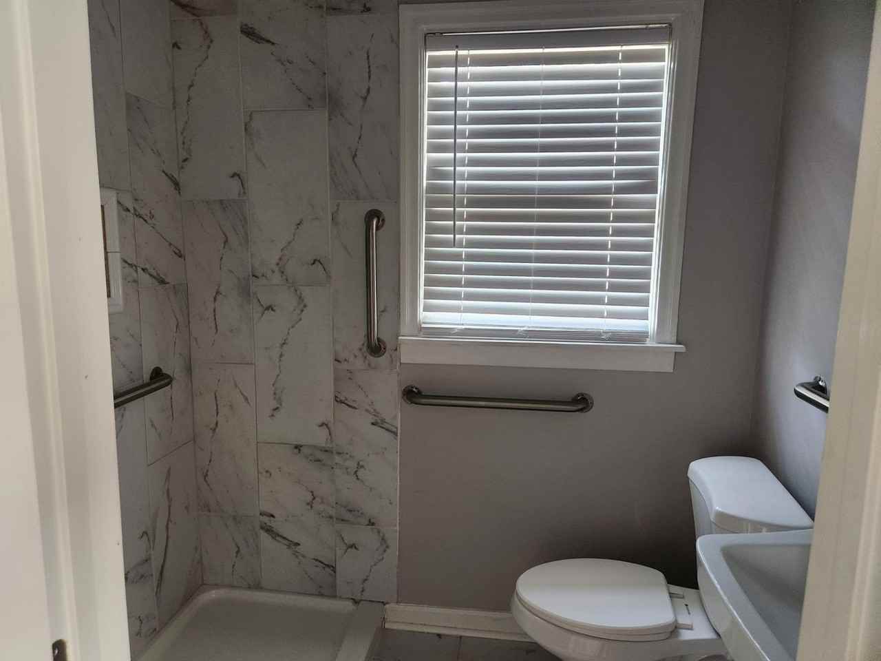 3836 Shaw St - Photo 6 of 7