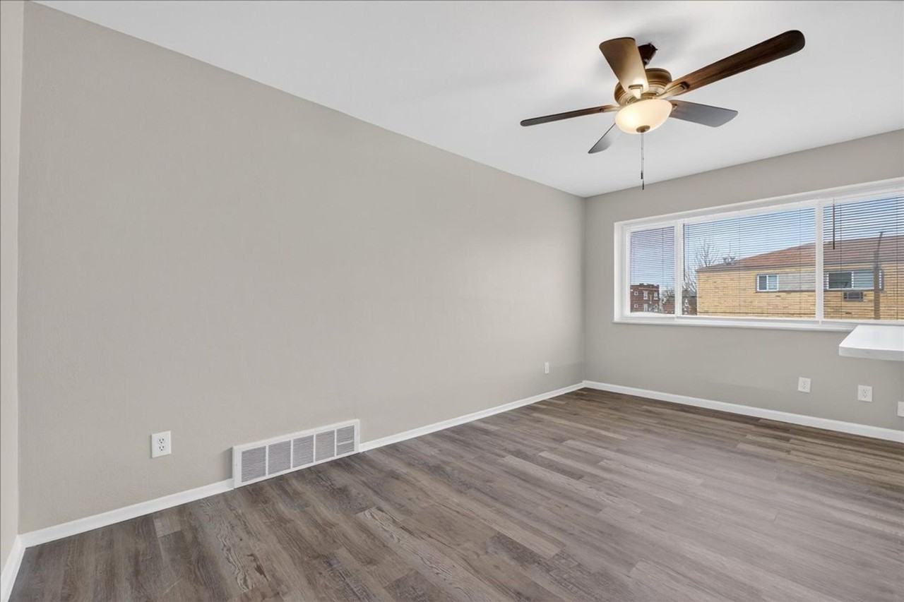 3530 Morganford Rd - Photo 6 of 20