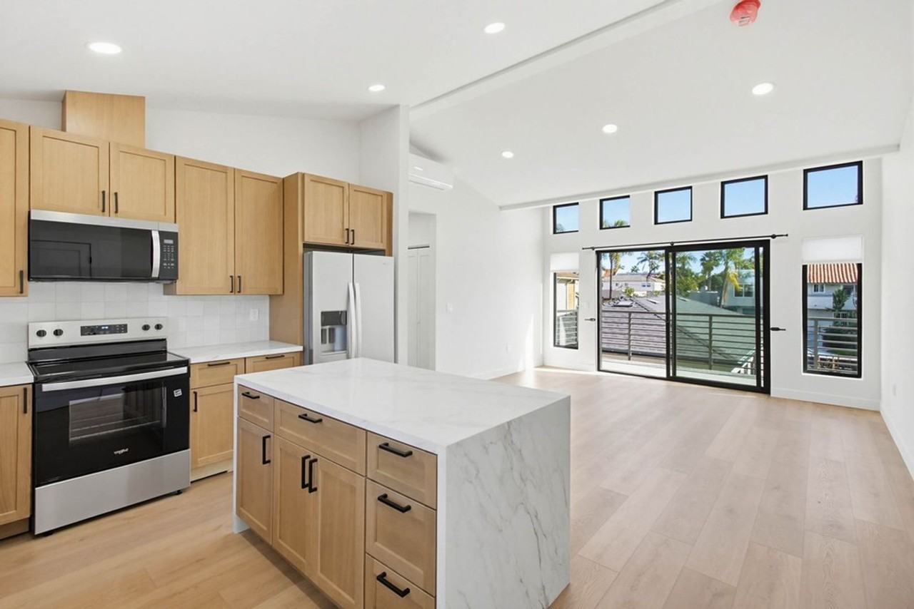 4326 Felton Street - Photo 2 of 39