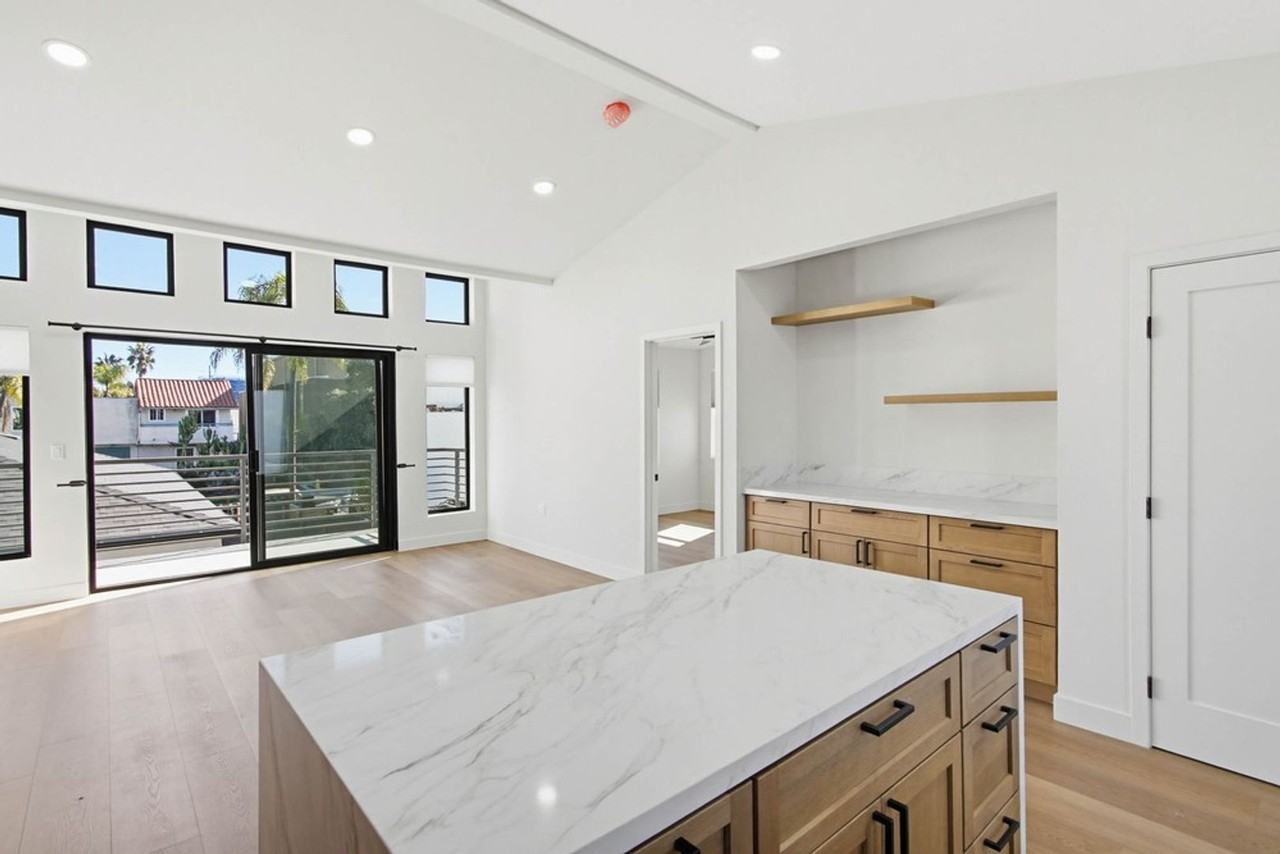 4326 Felton Street - Photo 3 of 39