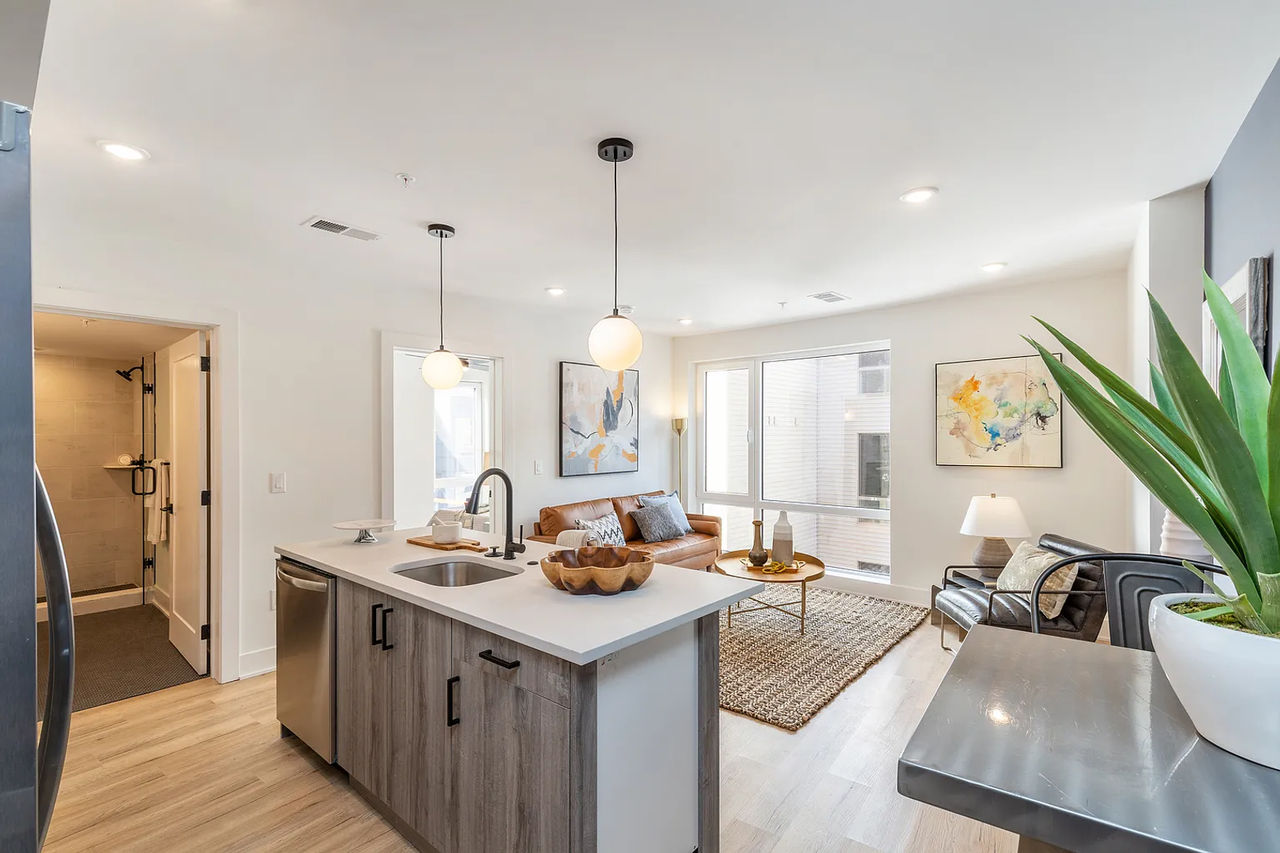 629 W Girard Ave - Photo 2 of 44