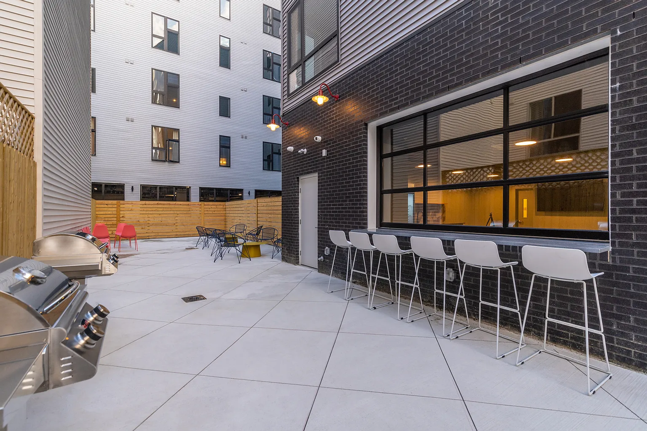 629 W Girard Ave - Photo 4 of 44