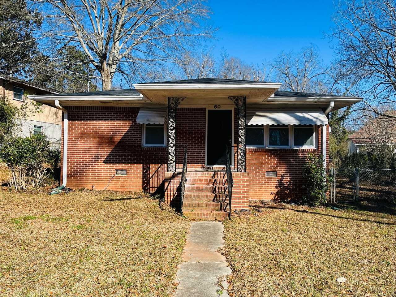50 Lone Oak St
