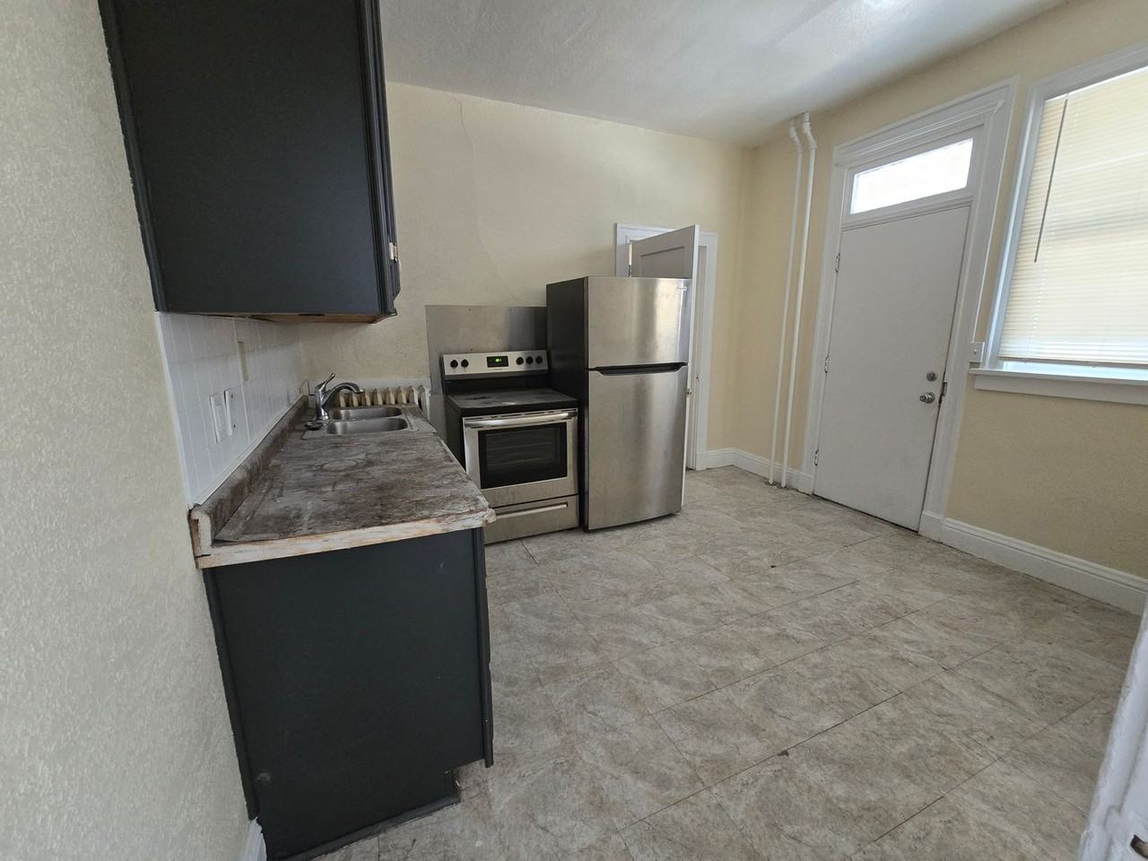 2439 8th Ave - Photo 5 of 6