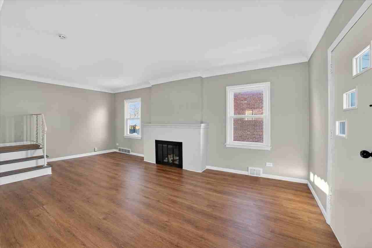 8910 Mccracken Blvd - Photo 5 of 24