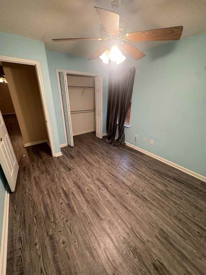 110 Smallwood Dr - Photo 6 of 12