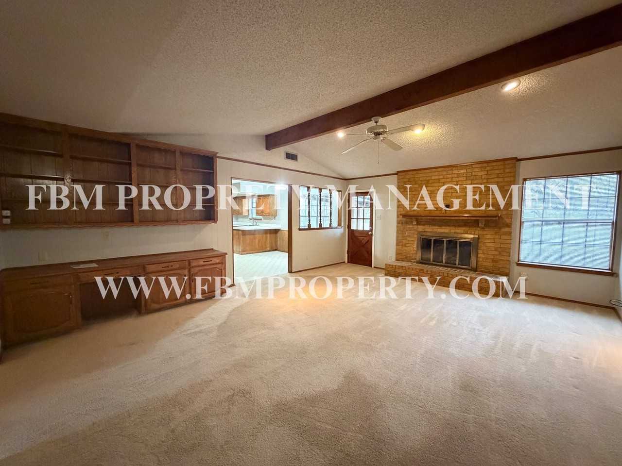 1103 Scarlet Oaks Cir - Photo 6 of 33