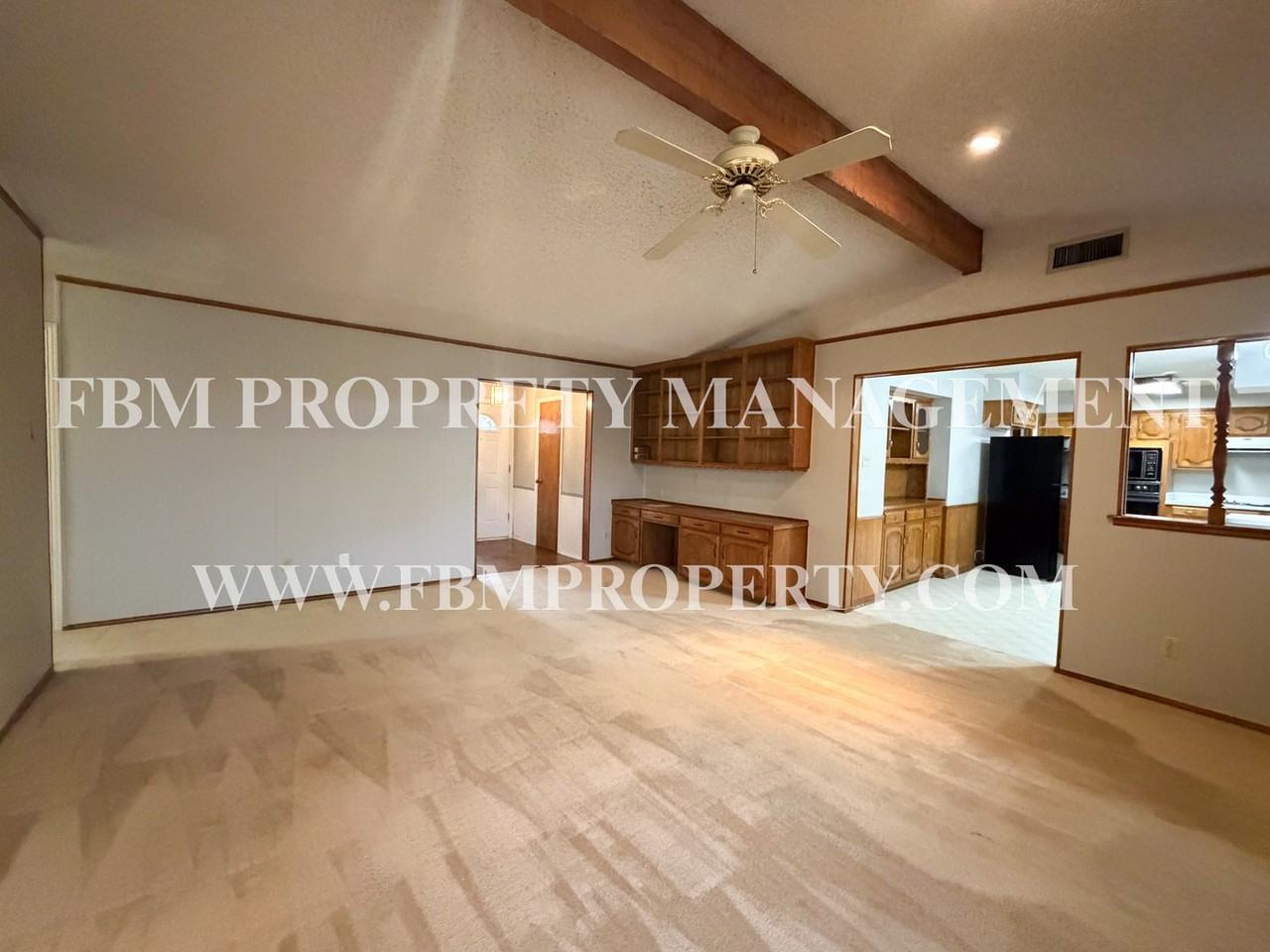 1103 Scarlet Oaks Cir - Photo 7 of 33