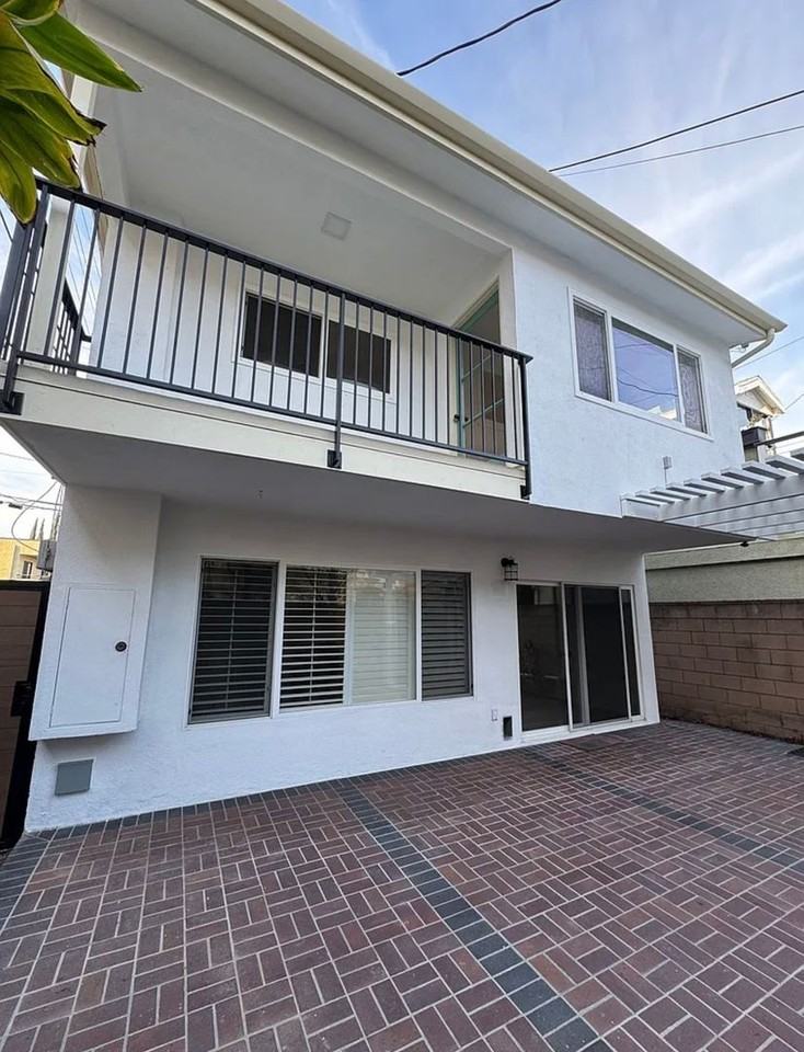 214 Angelo Walk - Photo 2 of 4