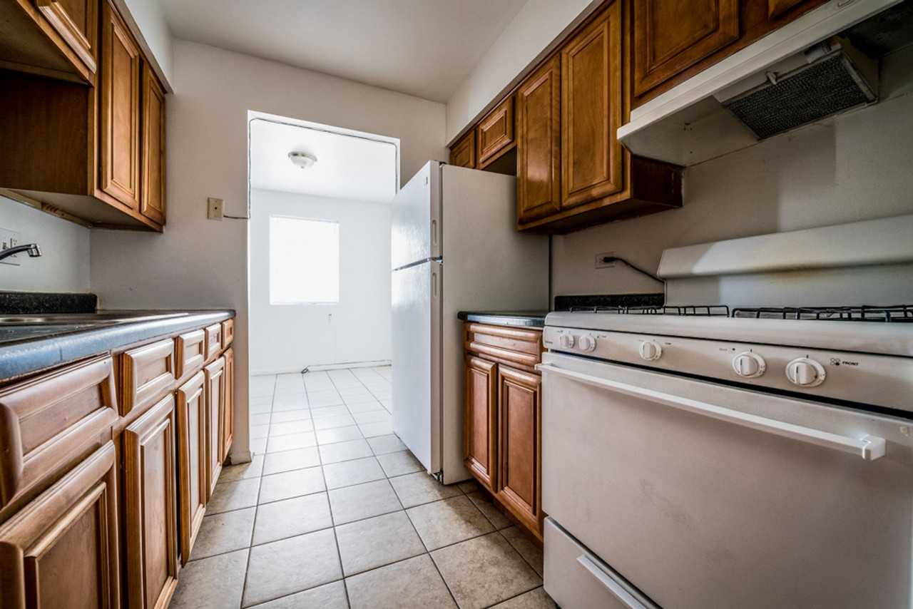 1677 State - Photo 6 of 19