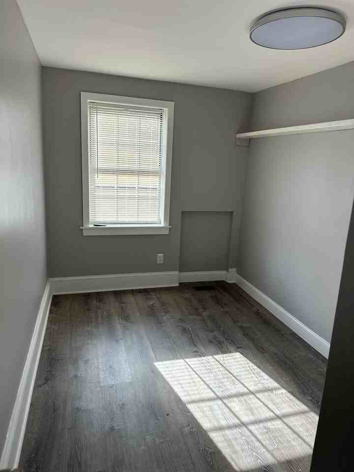 311 Gaskill St - Photo 7 of 13