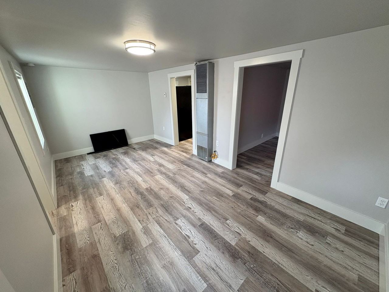 15 1/2 Jackson St - Photo 6 of 13