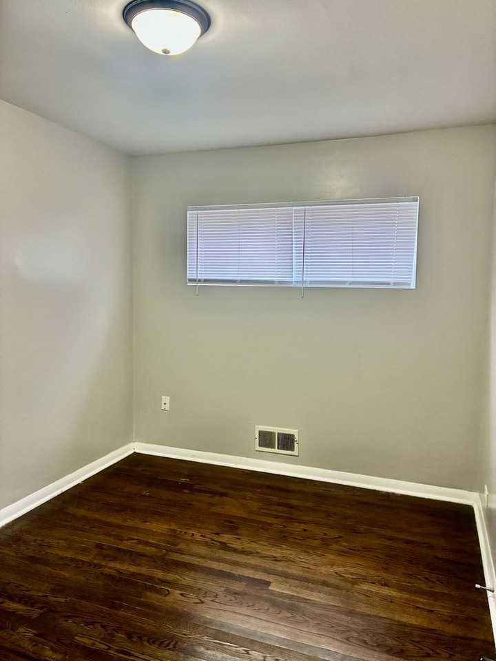 15422 Lincoln Ave - Photo 7 of 15