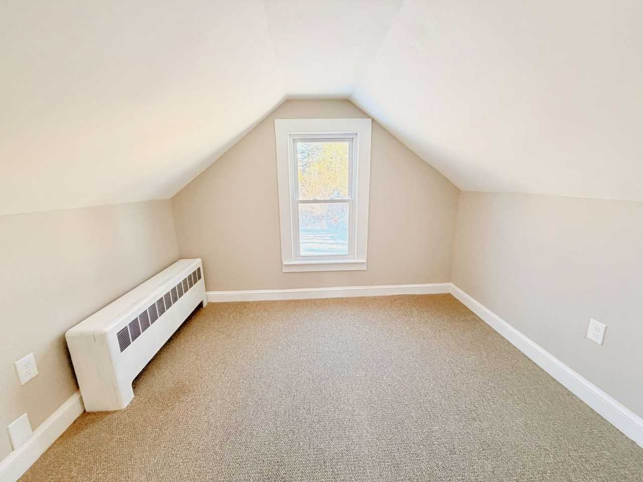 26 Davis St - Photo 4 of 7