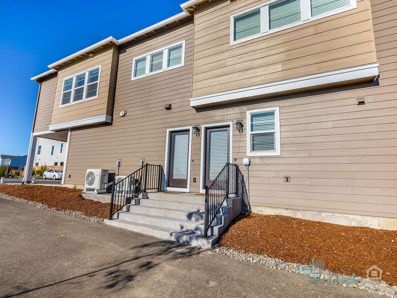 3691 Sw 209th Ave - Photo 4 of 18