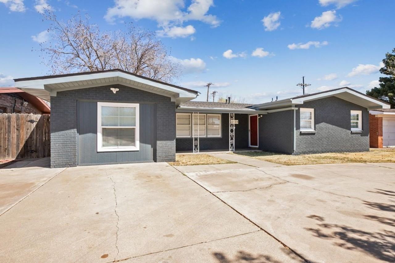 4804 44th St - Photo 3 of 28