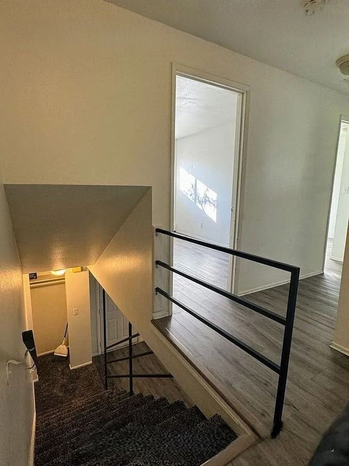 14000 Greenwood Ave N - Photo 7 of 23