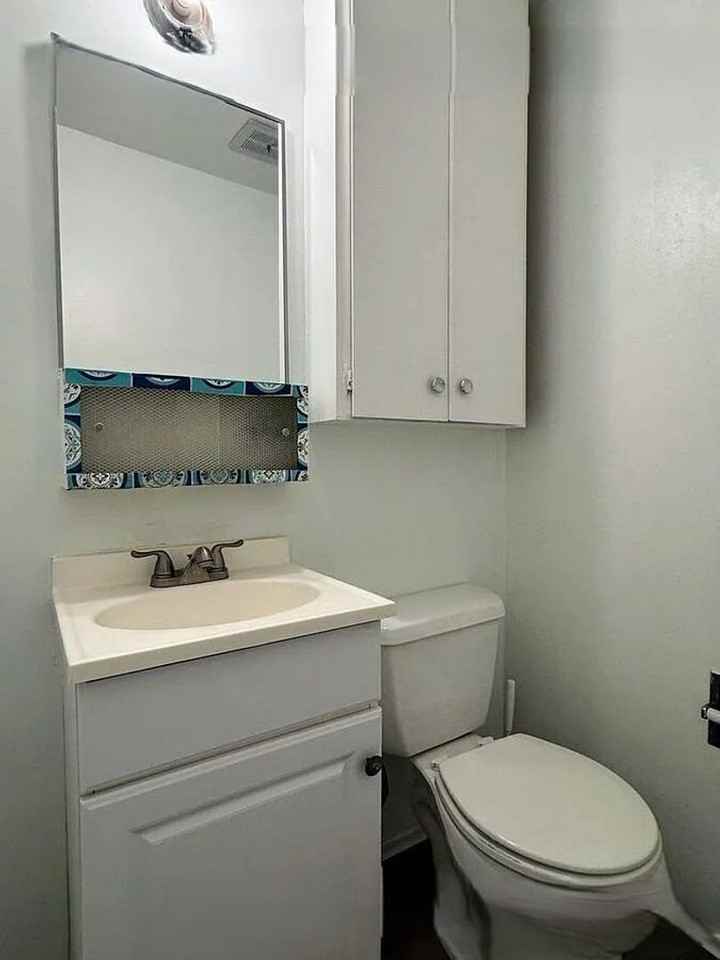 14000 Greenwood Ave N - Photo 6 of 20