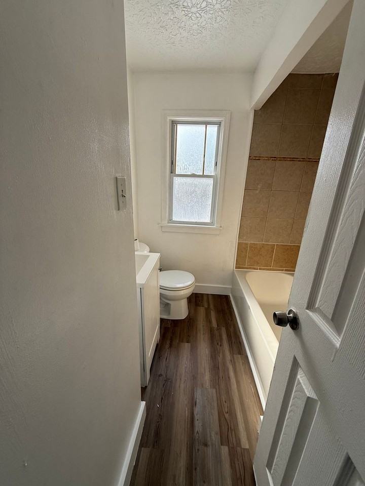 13216 Forestdale Dr - Photo 7 of 11