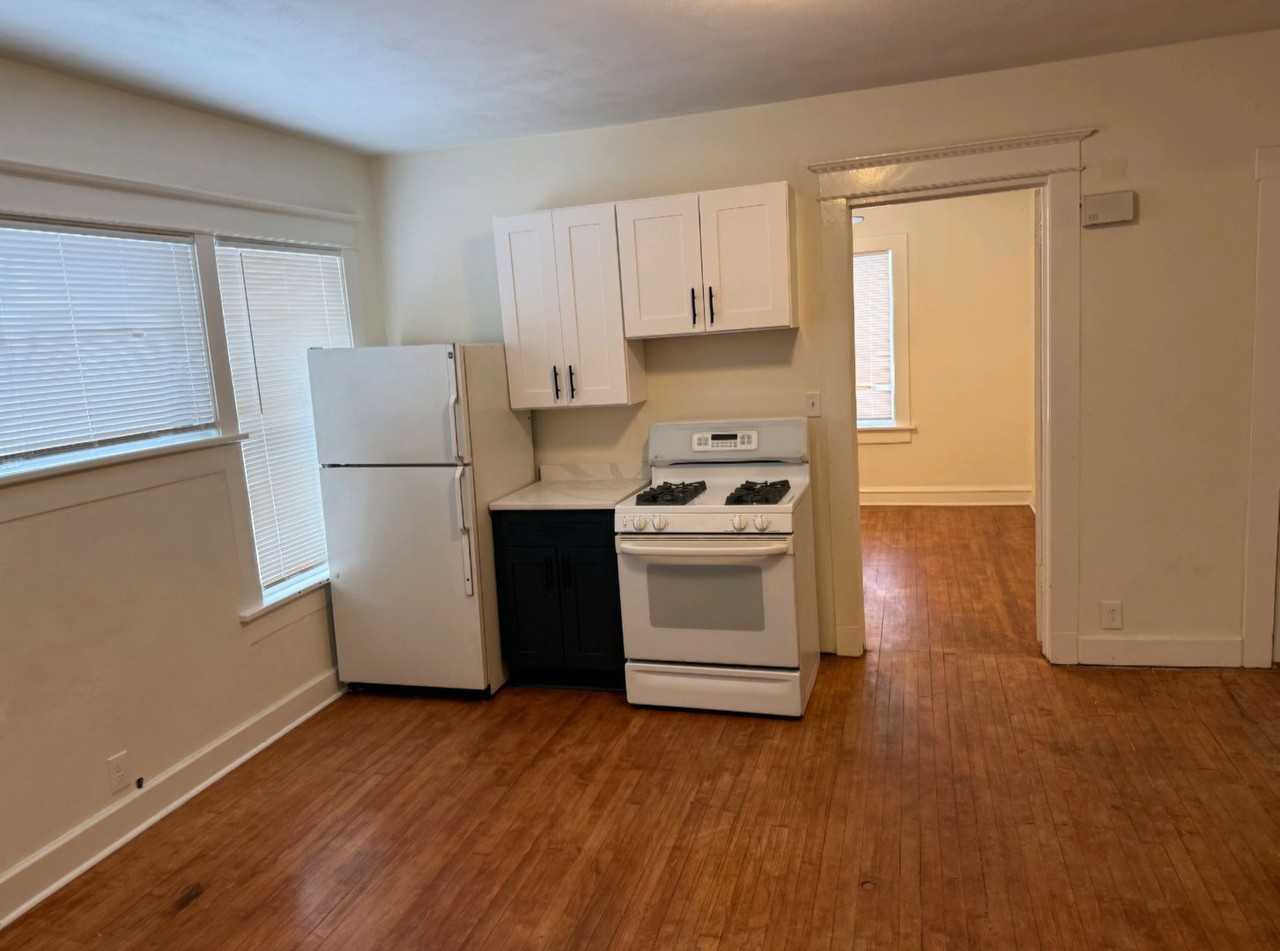 222 S 2nd St - Photo 2 of 14