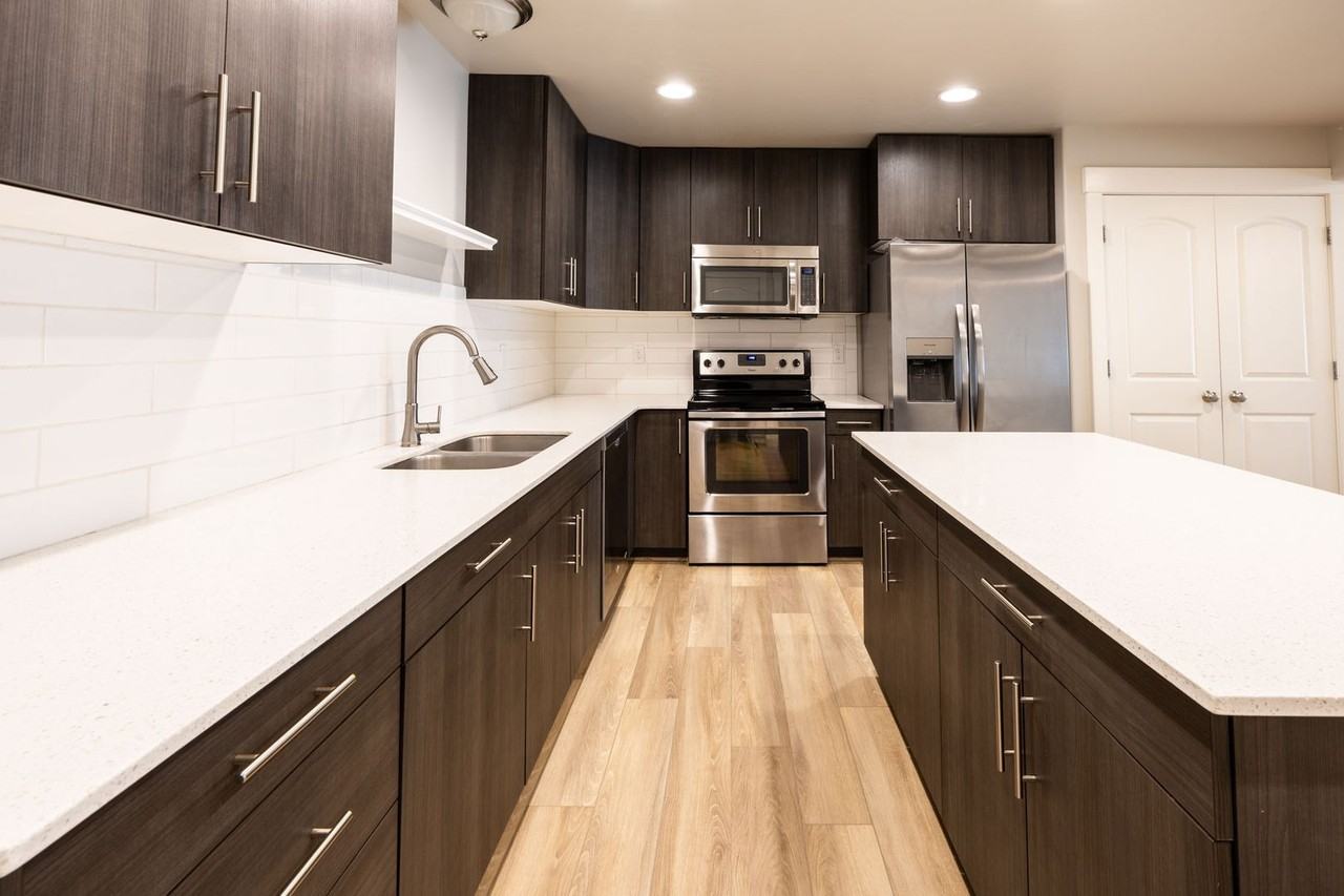 656 Trejo St - Photo 6 of 16