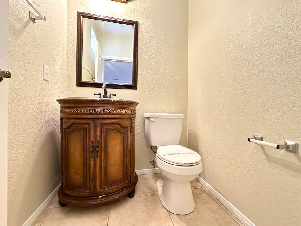 4056 Villeroy Ave - Photo 7 of 25