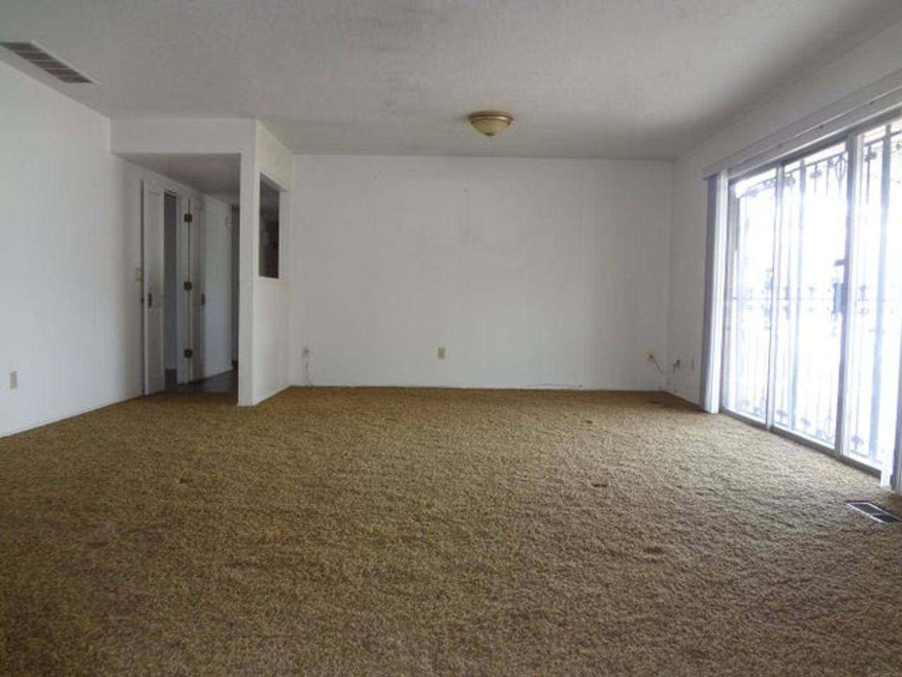 3220 La Ronda Pl Ne - Photo 6 of 11