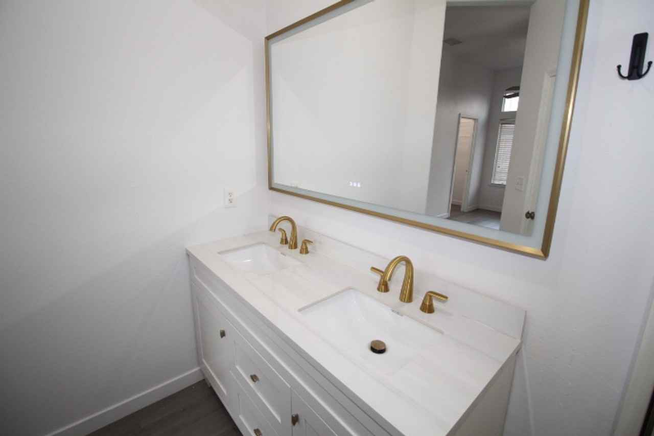 2232 Golden Ave - Photo 7 of 13