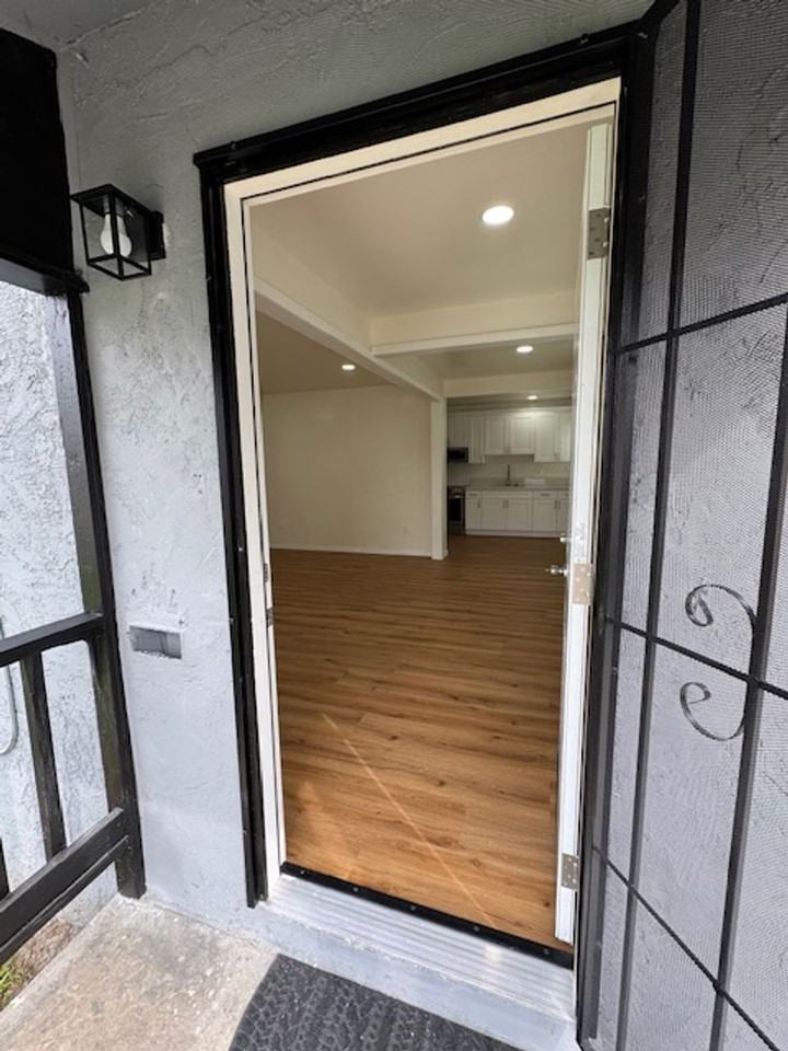 CEDAR 5762 - Photo 3 of 50