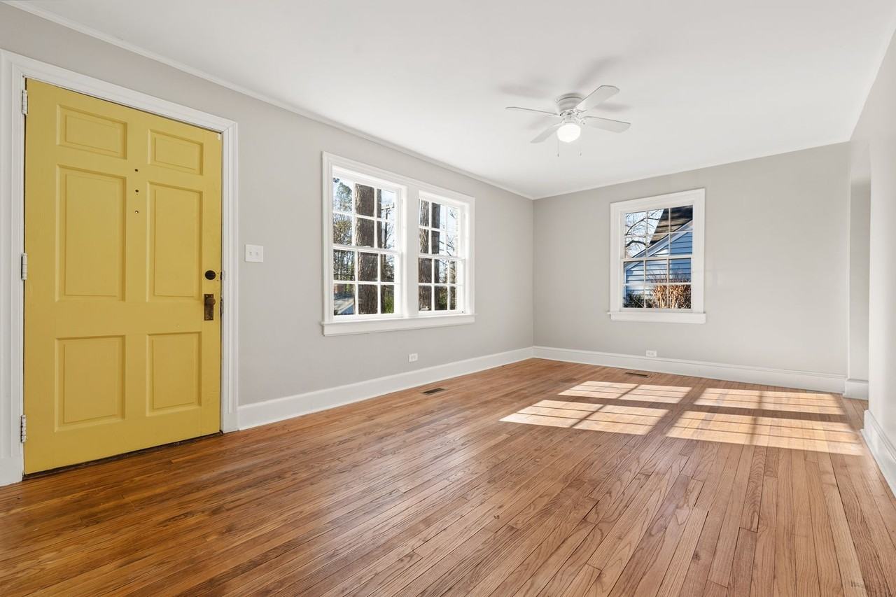 104 W Maynard Ave - Photo 2 of 16