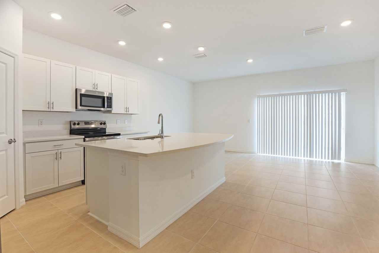 8717 Winter Breeze Way - Photo 4 of 19