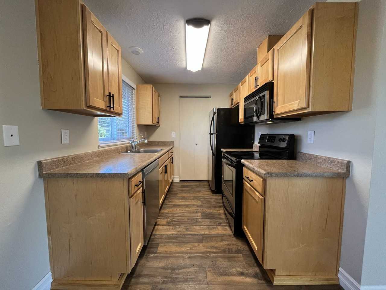 12606 Nw Barnes Rd #5 - Photo 4 of 23