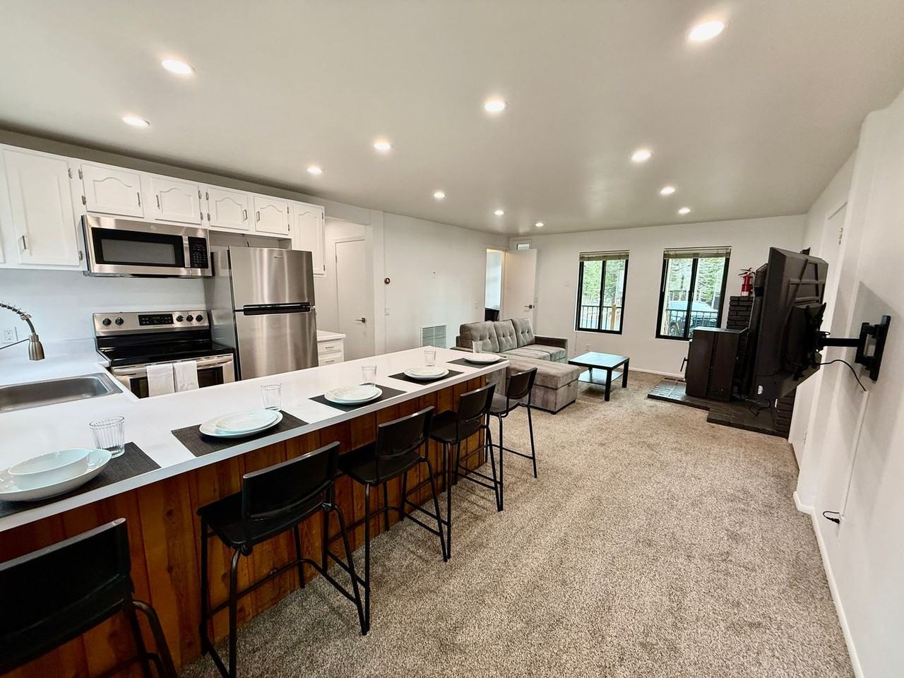 41 Ridgecrest Dr - Photo 2 of 27